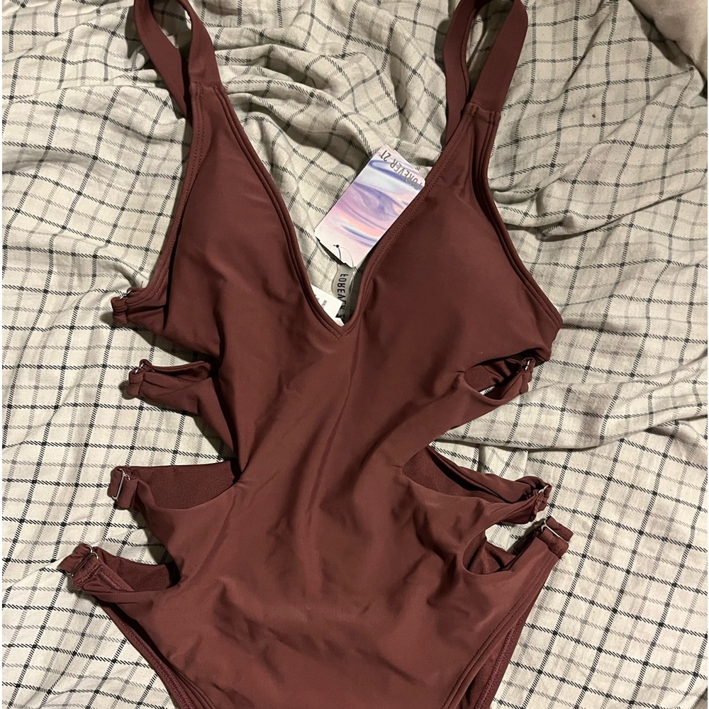 Forever 21 one piece bathing suit